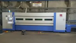 laser cutting machine